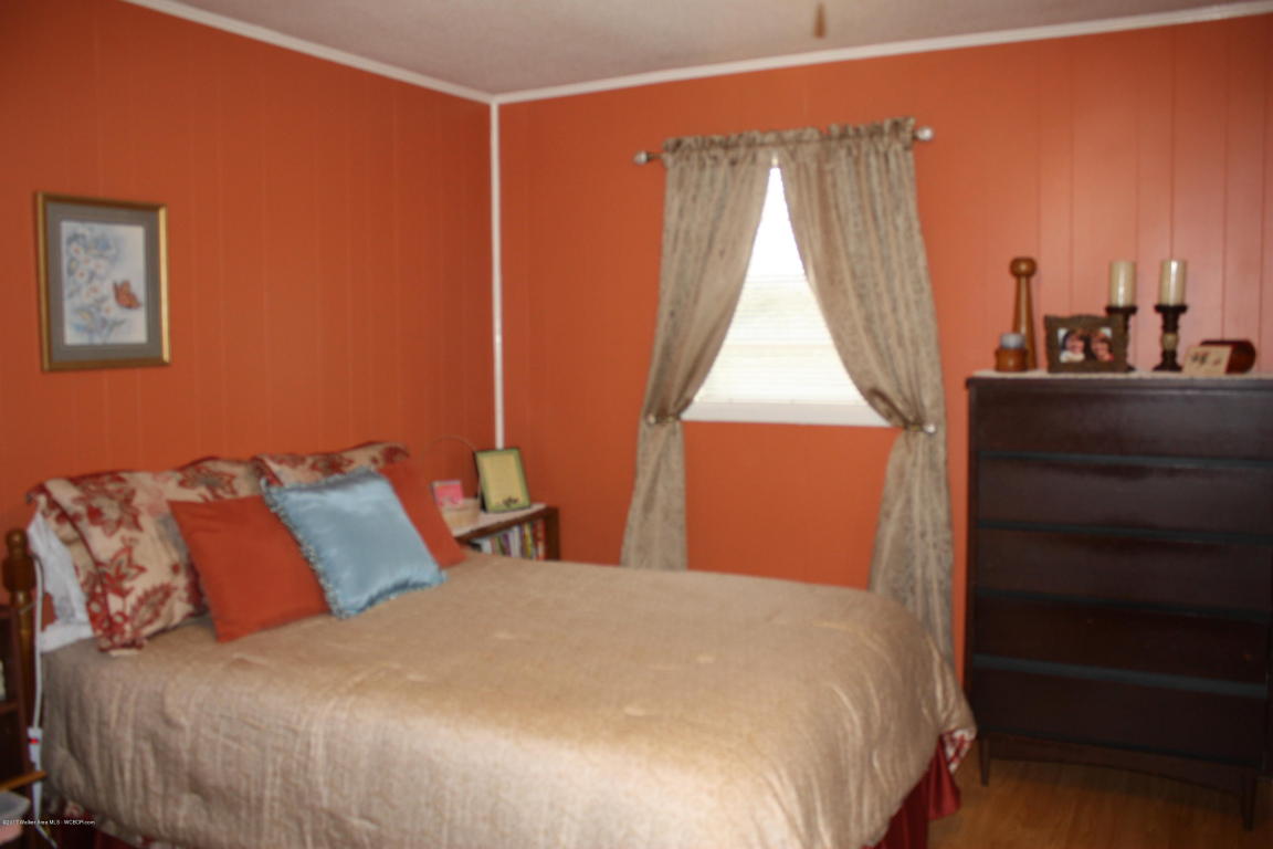 370 NW 18TH AVENUE, Carbon Hill, AL 35549
