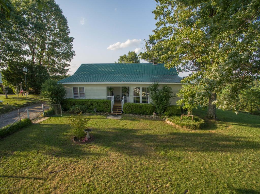 80 STALLION Dr, Double Springs, AL 35553