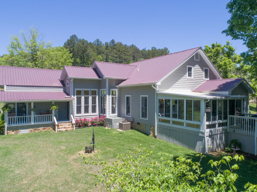 550 E LAKESHORE Dr, Double Springs, AL 35553