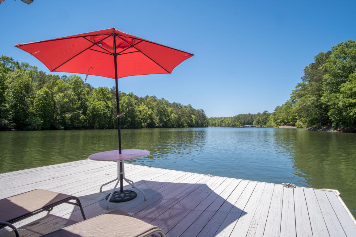 550 E LAKESHORE Dr, Double Springs, AL 35553