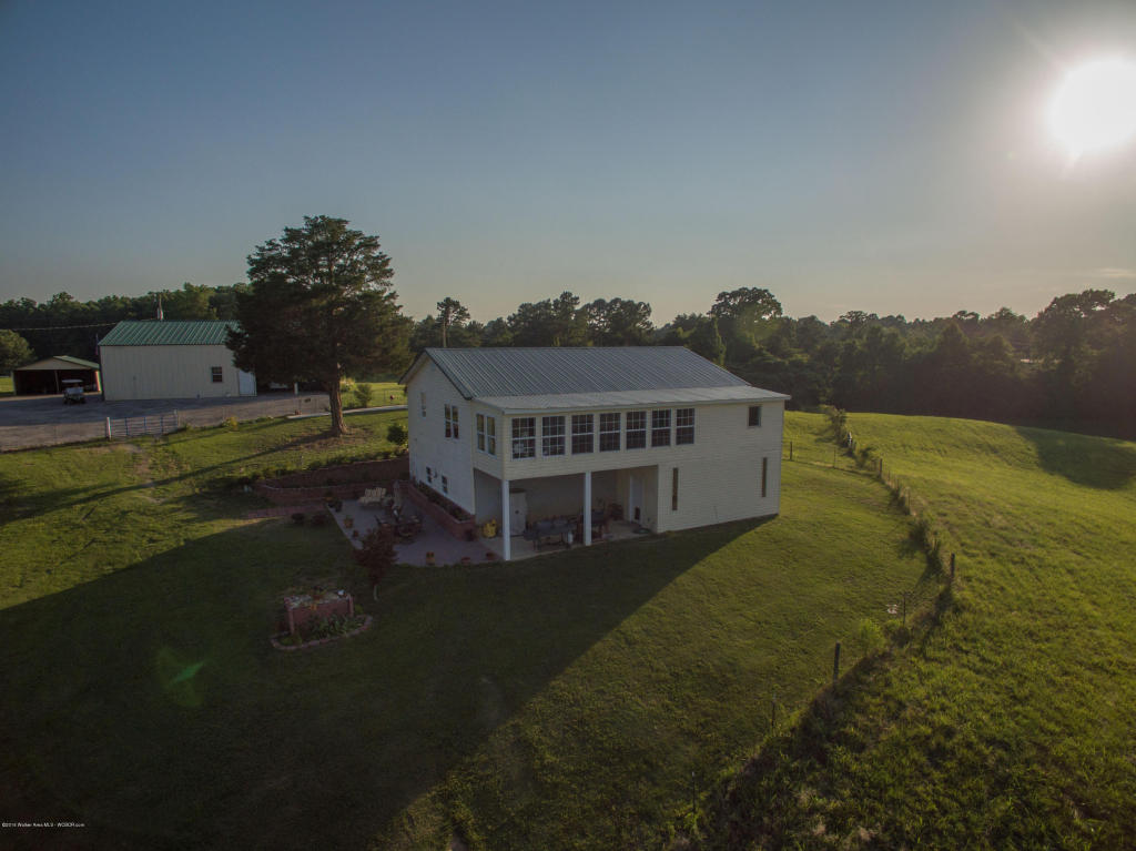 80 STALLION Dr, Double Springs, AL 35553