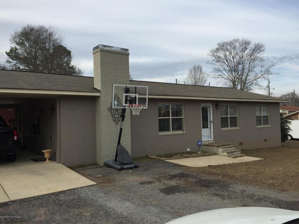 3002 21ST Ave, Haleyville, AL 35565