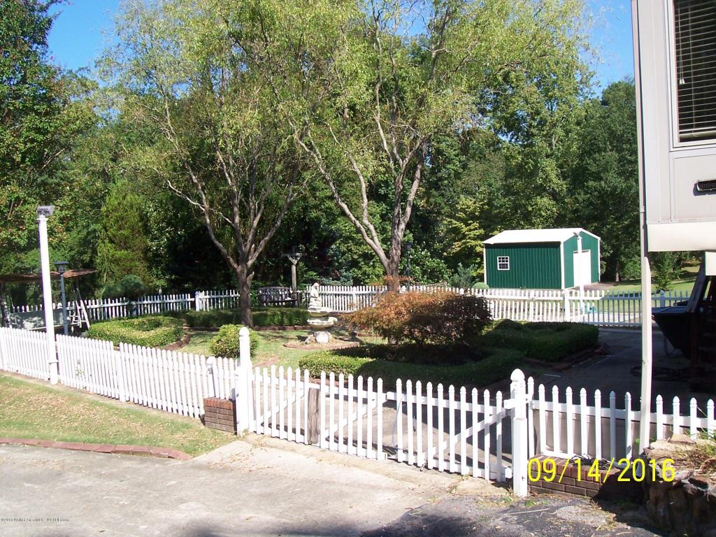 2710 15TH Ave, Haleyville, AL 35565