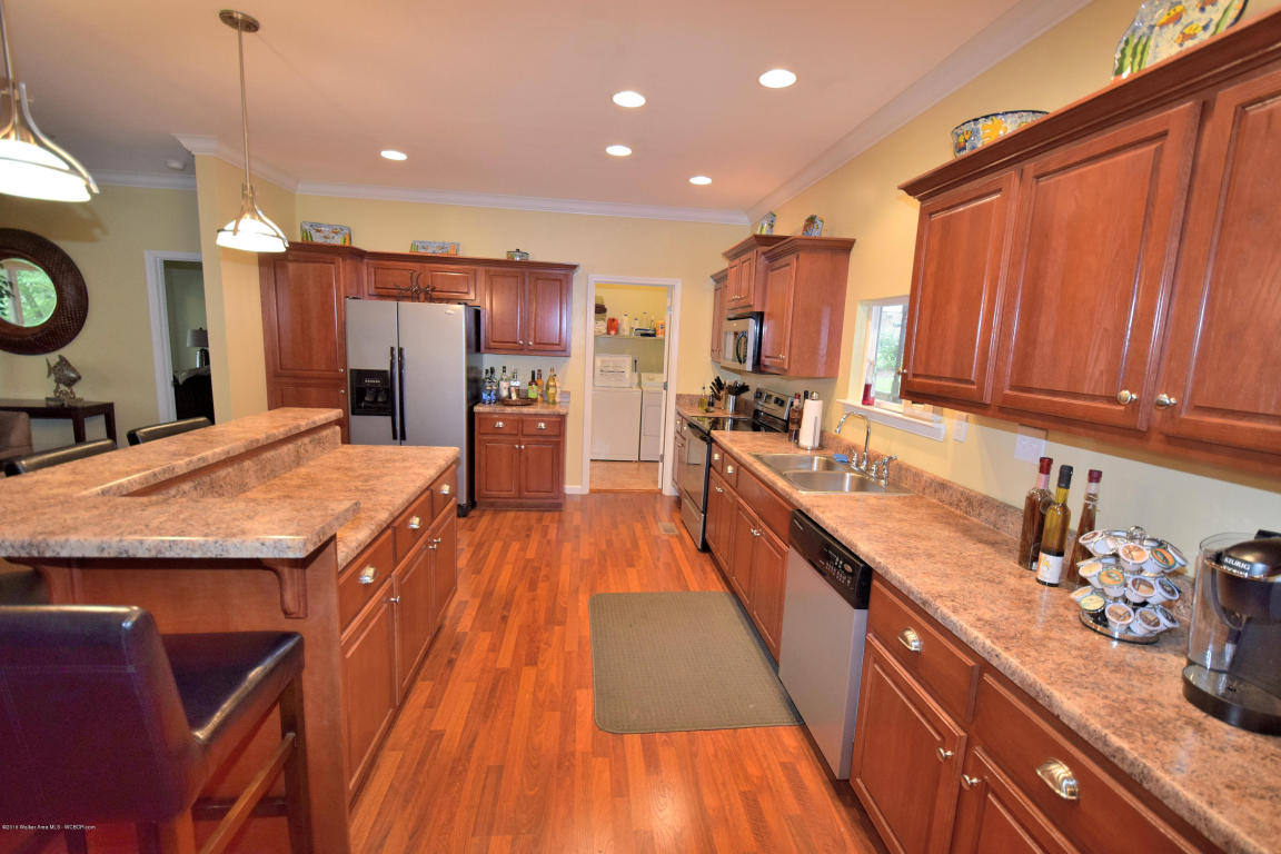 1172 VALLEY DRIVE, Houston, AL 35572