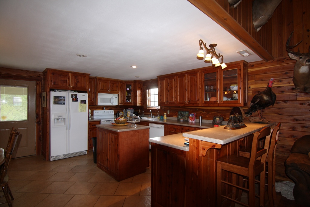 311 Hollow Rd, Spruce Pine, AL 35585