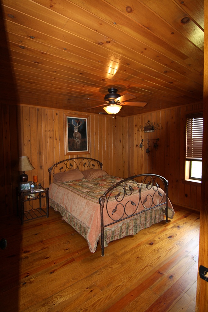 311 Hollow Rd, Spruce Pine, AL 35585