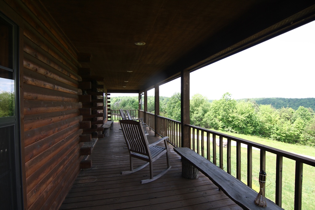 311 Hollow Rd, Spruce Pine, AL 35585