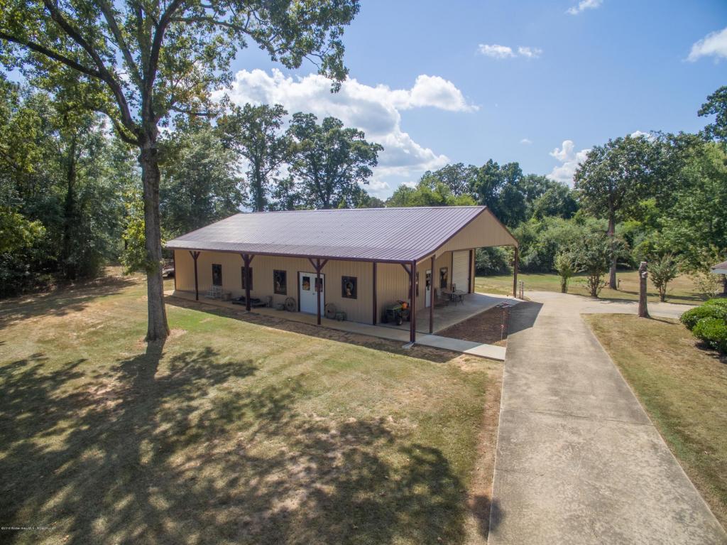 300 REGAL ST, Winfield, AL 35594