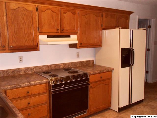 422 Autumnwood Drive, SW, Decatur, AL 35601