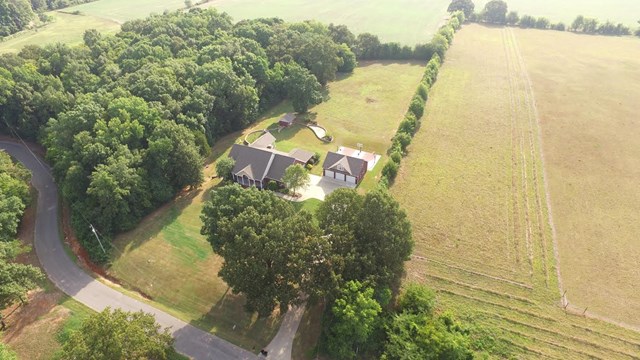 17900 Hampton Cove Way, Athens, AL 35611