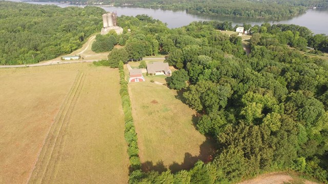 17900 Hampton Cove Way, Athens, AL 35611