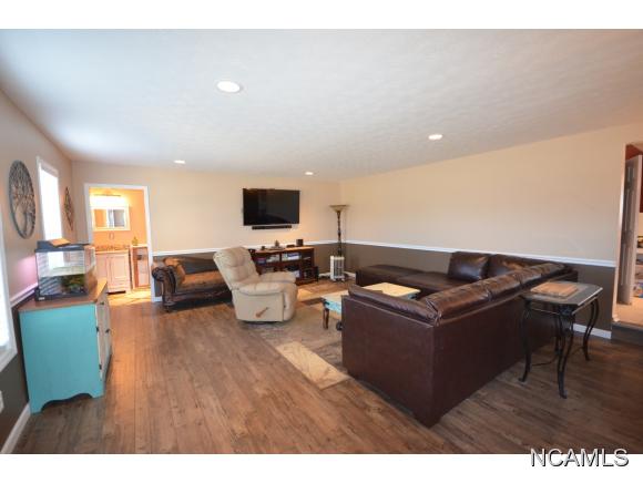 25 VEST RD, Eva, AL 35621