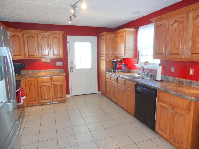 25 Vest Road, Eva, AL 35621