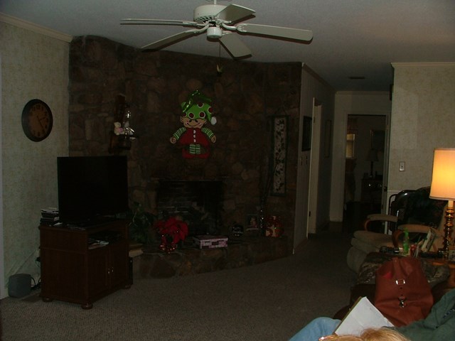 105 Chaparral Dr, Florence, AL 35630