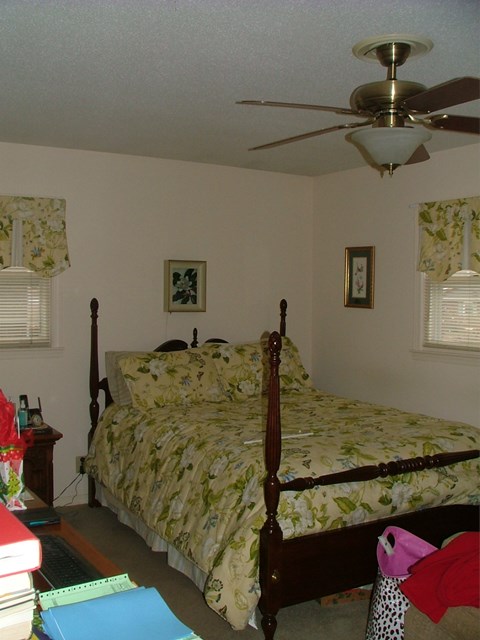 105 Chaparral Dr, Florence, AL 35630