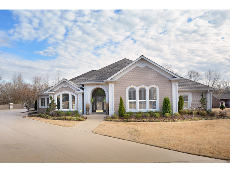 116 Martha Ann Ln, Florence, AL 35630