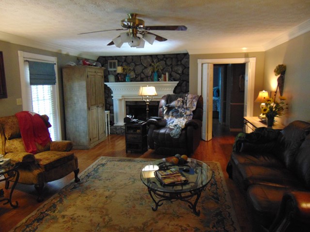 109 Hughes St, Florence, AL 35633