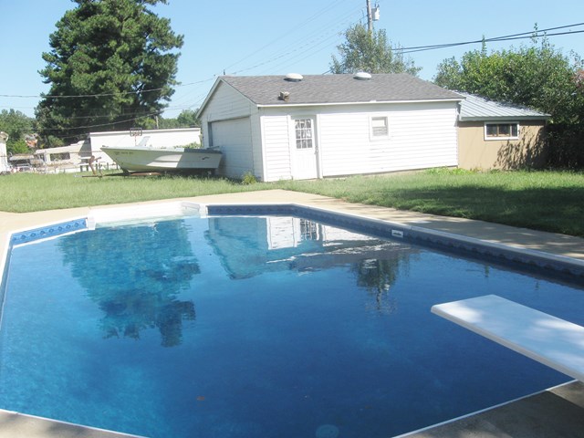 2906 Alexander St, Florence, AL 35633