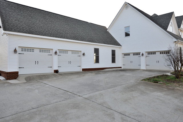 625 CR 457, Florence, AL 35633