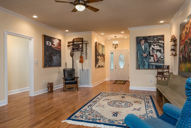 1005 Sunset Beach Rd, Florence, AL 35633