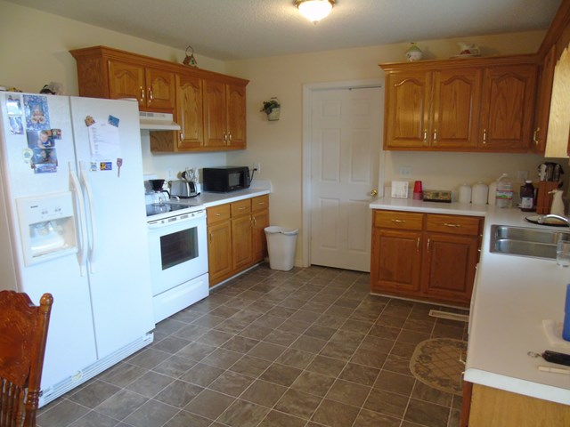 104 Summers Dr, Florence, AL 35634