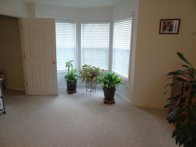 104 Summers Dr, Florence, AL 35634