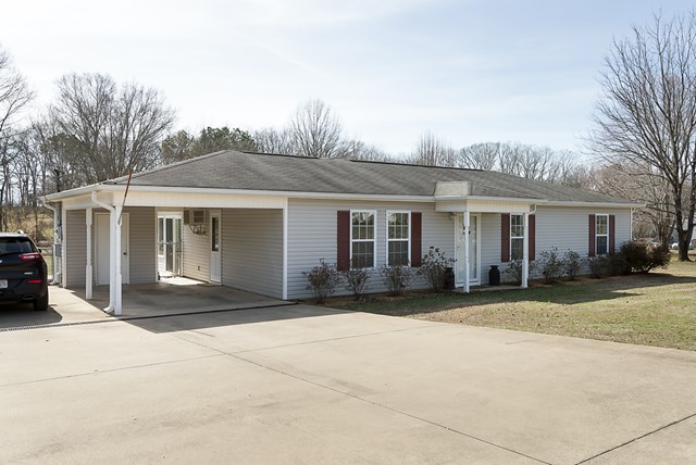 254 CR 312, Florence, AL 35634