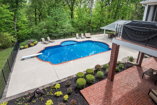 245 Indian Springs Dr, Florence, AL 35634
