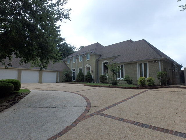 267 Indian Springs Dr, Florence, AL 35634
