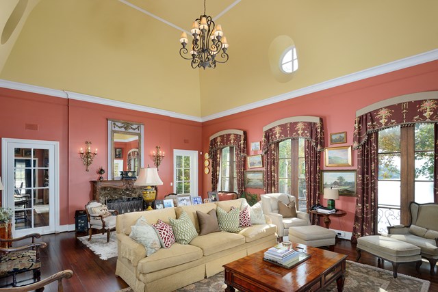 650 Rivermont Rd, Florence, AL 35634