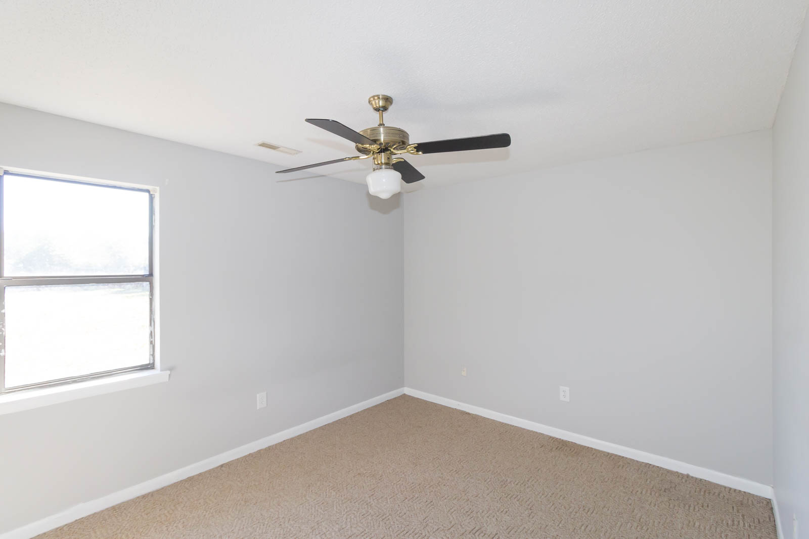 1844 Peach Orchard Road, Hartselle, AL 35640