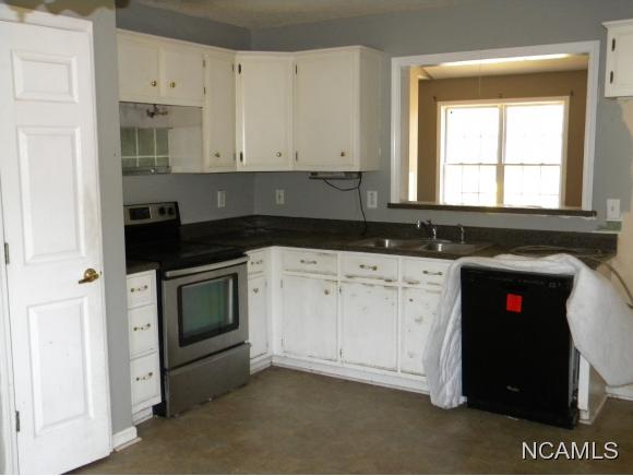 83 ROLLING MEADOWS RD, Hartselle, AL 35640