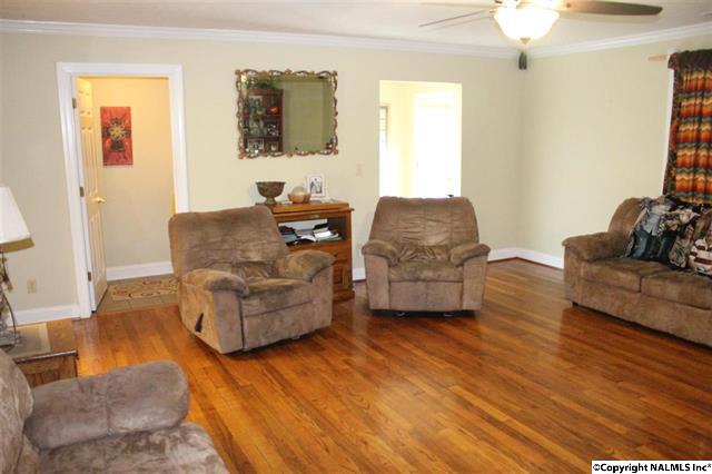 1540 W. Main Street, Hartselle, AL 35640