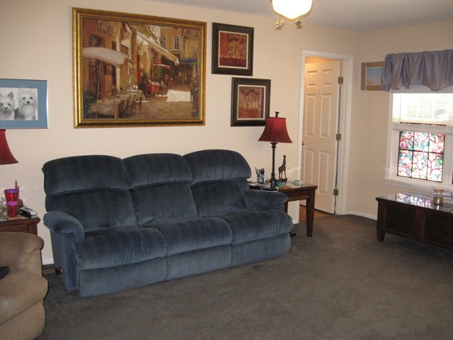 40 Fox Run Ct, Killen, AL 35645