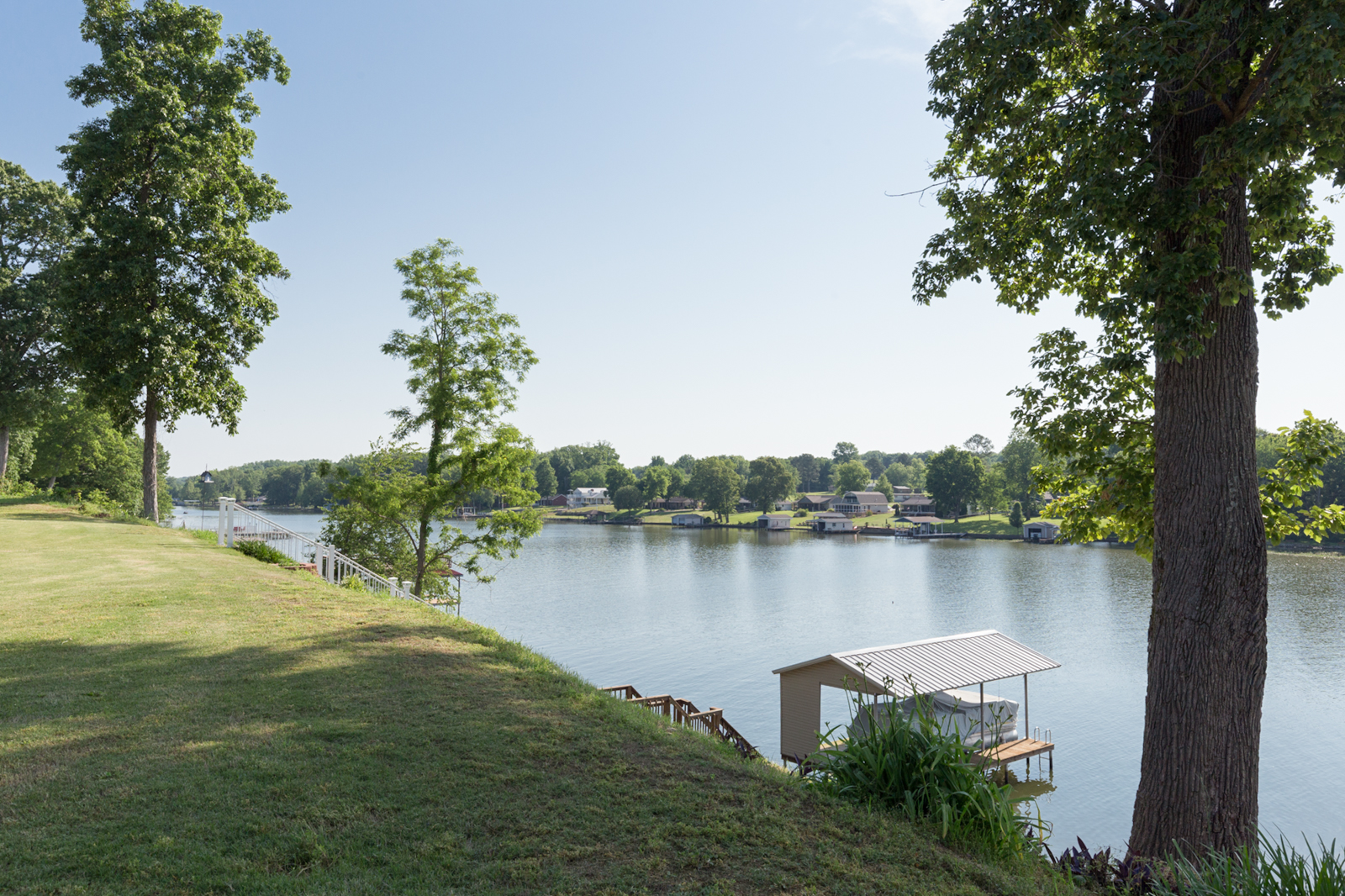 92 POINTE DR, Killen, AL 35645