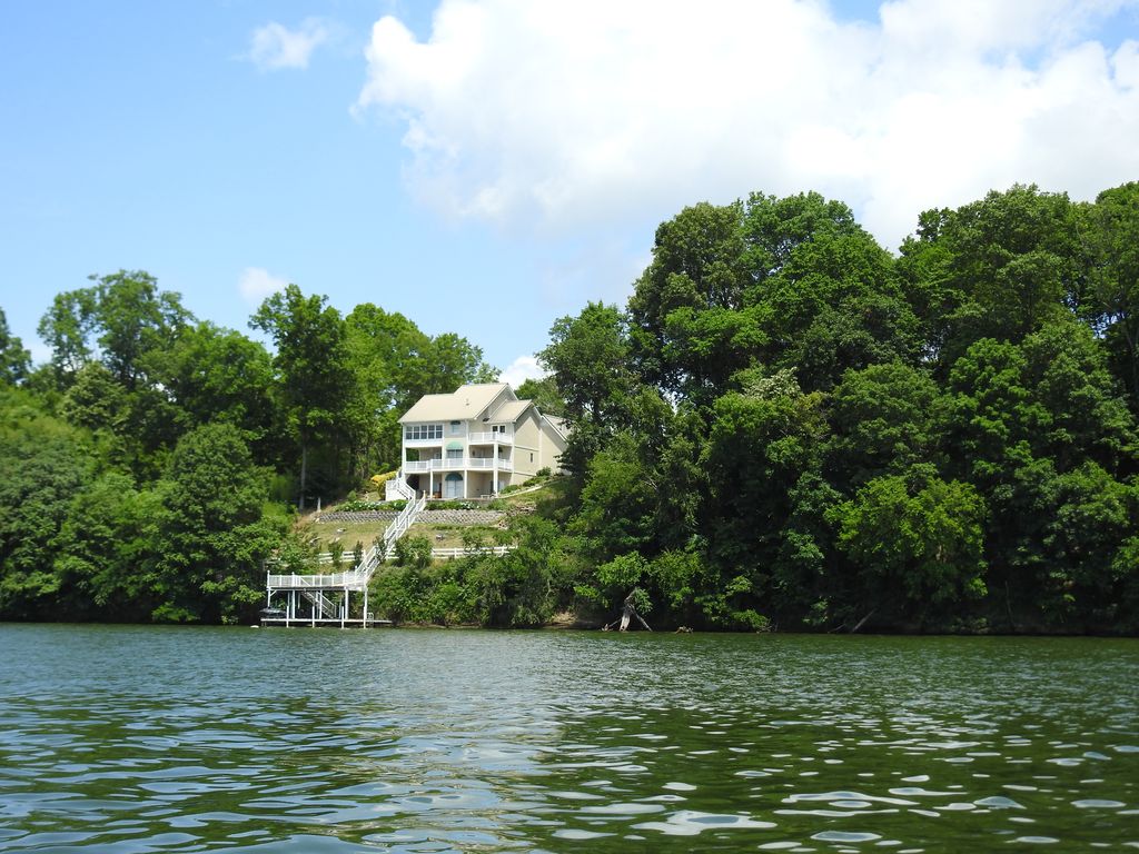 920 County Road 33, Killen, AL 35645