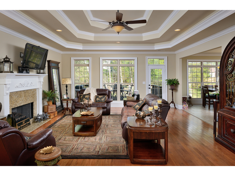 81 Deer Creek Dr, Killen, AL 35645