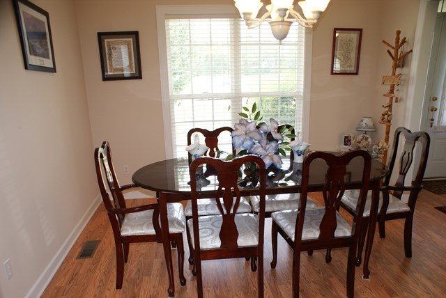 123 Vista Shores Rd, Rogersville, AL 35652