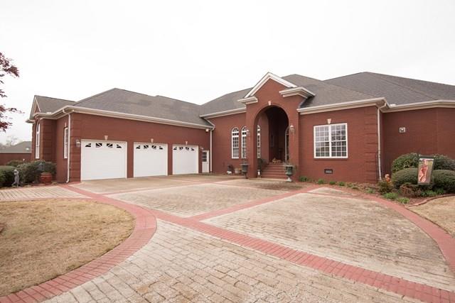 550 Thornton Dr, Rogersville, AL 35652