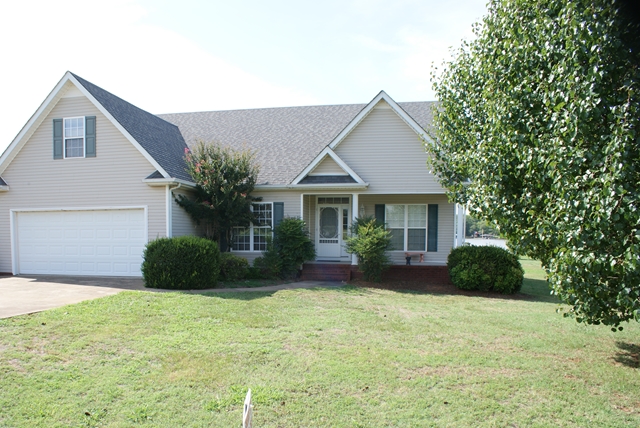 123 Vista Shores Rd, Rogersville, AL 35652