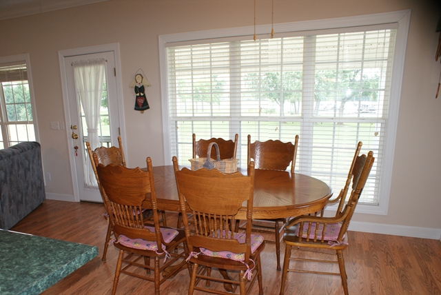 123 Vista Shores Rd, Rogersville, AL 35652