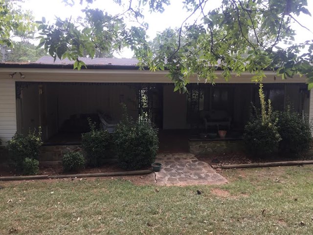 210 Oak Hill Ave, Sheffield, AL 35660