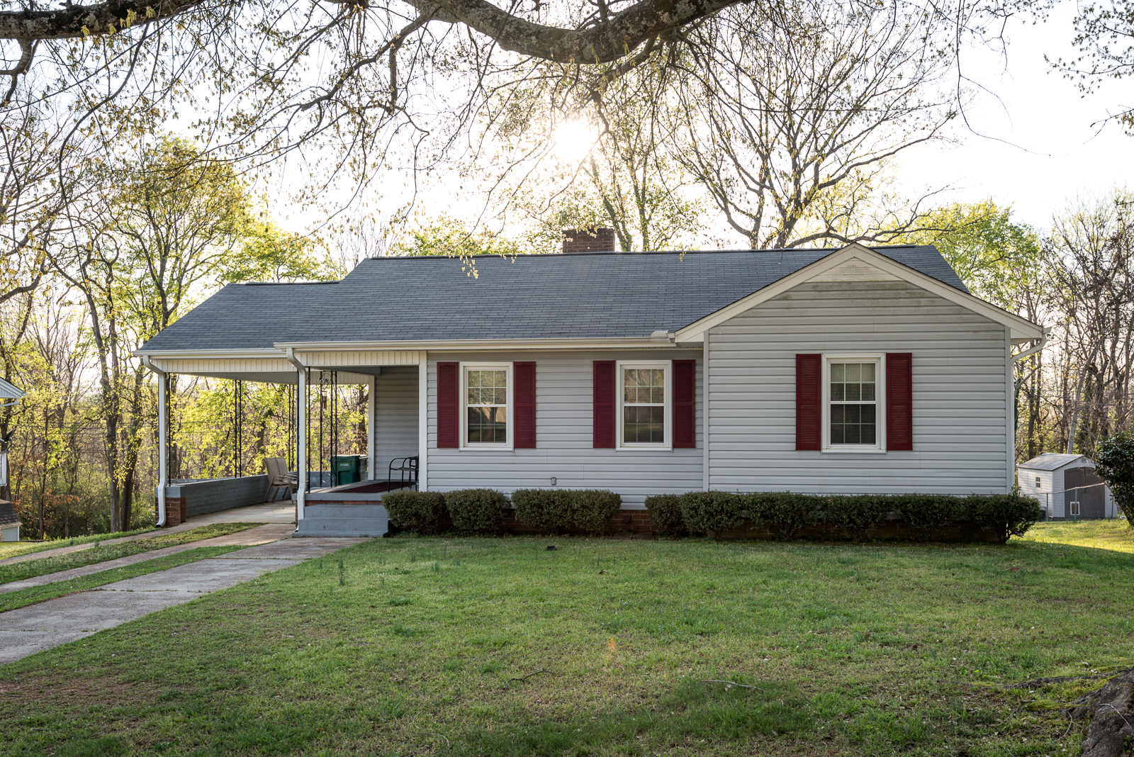 1913 Crestline Ave., Sheffield, AL 35660