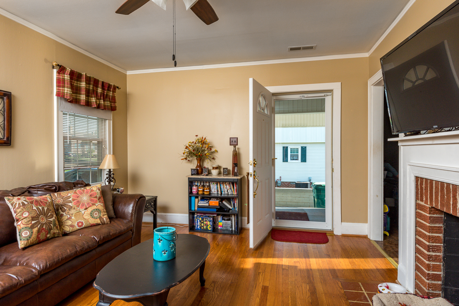 1913 Crestline Ave., Sheffield, AL 35660