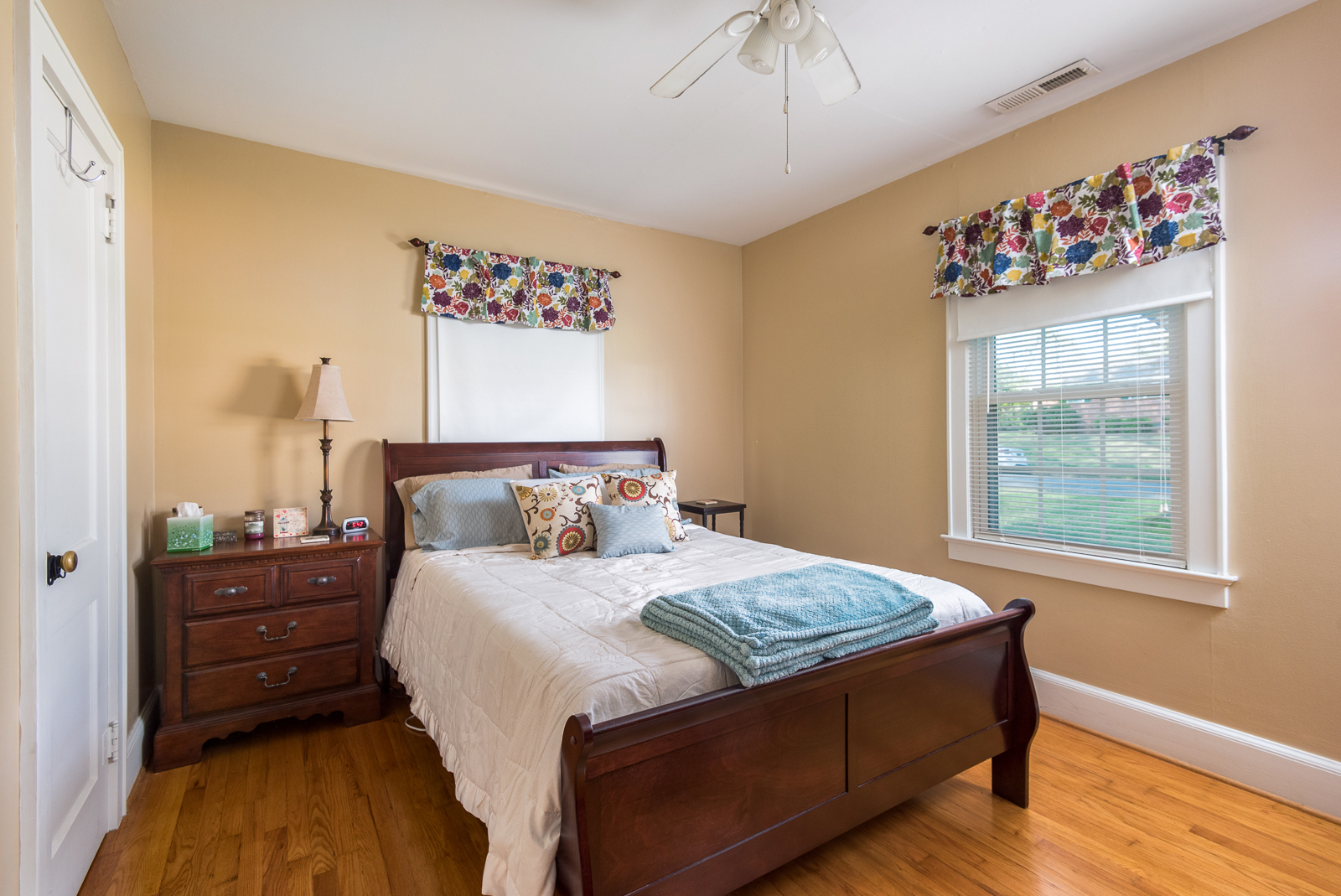 1913 Crestline Ave., Sheffield, AL 35660