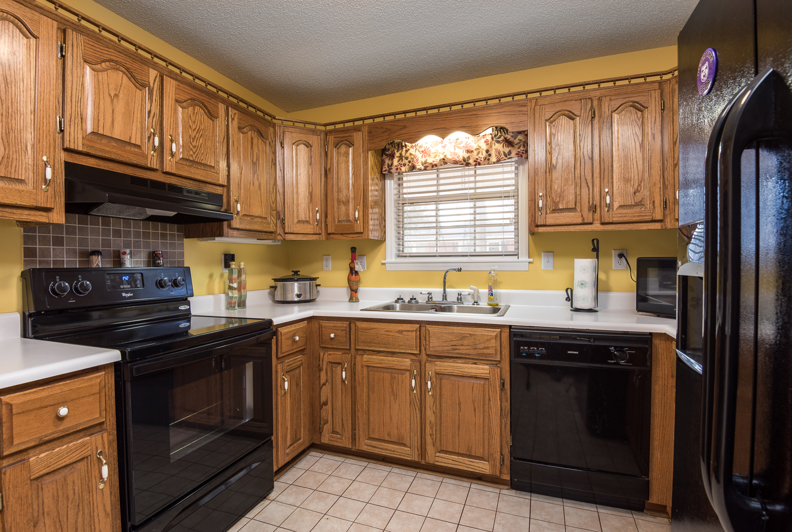 2701 John R St, Muscle Shoals, AL 35661