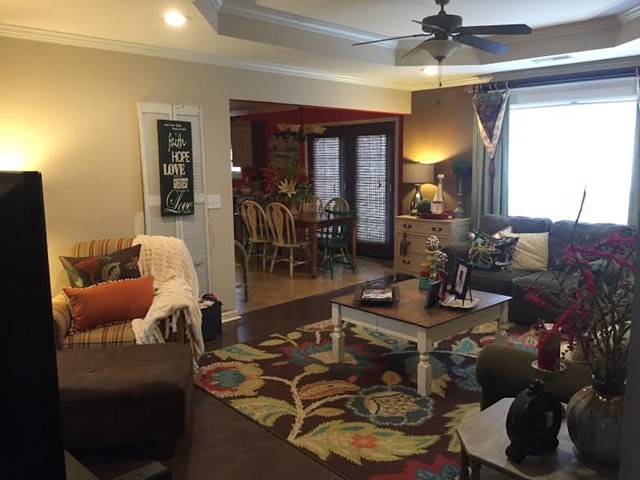 109 Windsor Dr, Muscle Shoals, AL 35661
