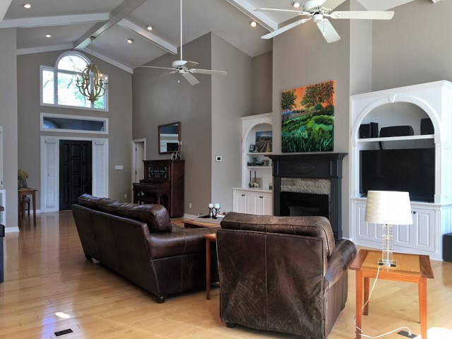 444 Elm Dr, Muscle Shoals, AL 35661