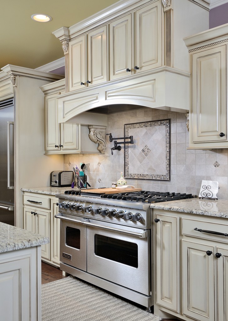 3109 McGuire Dr E, Muscle Shoals, AL 35661