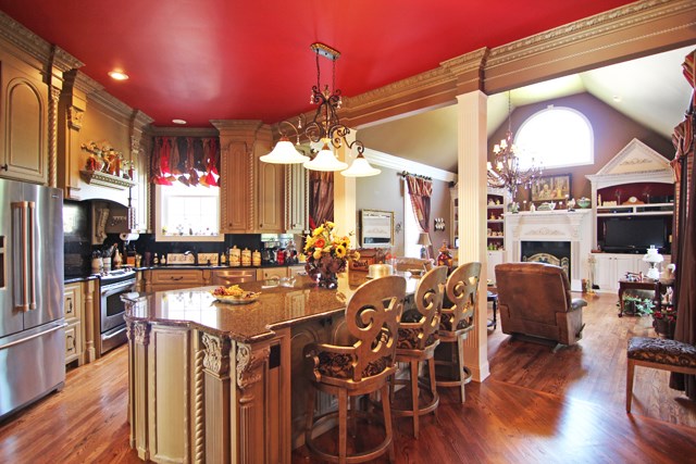 400 Laurel Oak Dr, Muscle Shoals, AL 35661
